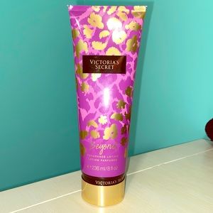 Victoria’s Secret Beyond Lotion